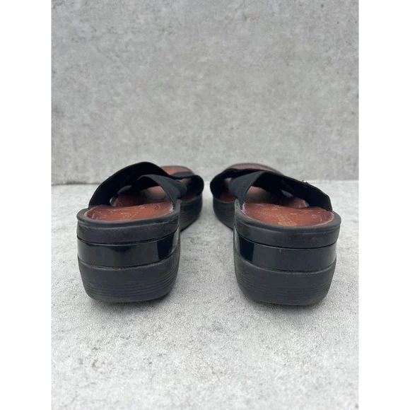 BZEES Desire Slide Sandals Black Elastic Crisscross Comfort Wedge Size 9.5M - Picture 2 of 8